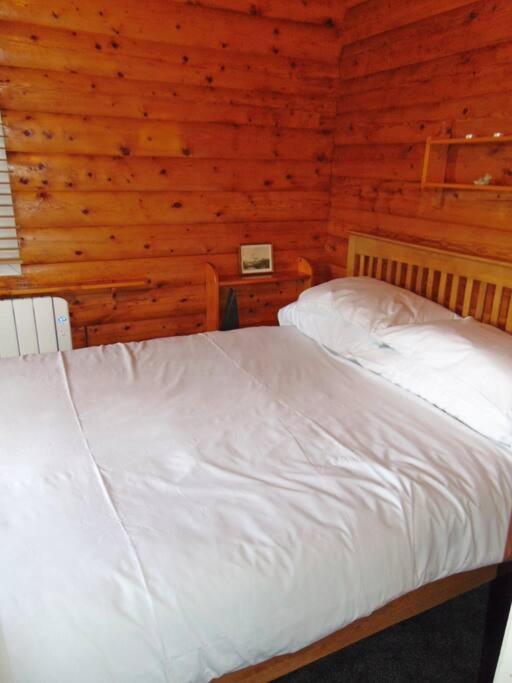 Апартаменты Cabin Trawsfynydd Экстерьер фото